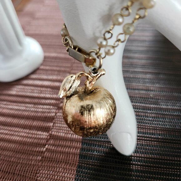 Gold Toned & Rhinstone Apple Pendant on Dua Strand Faux Pearl Bracelet - Picture 3 of 10